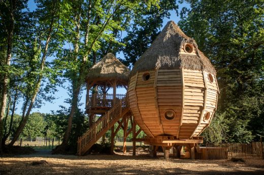 GLASGOW TREE HOUSE LODGE IN BRITTANY