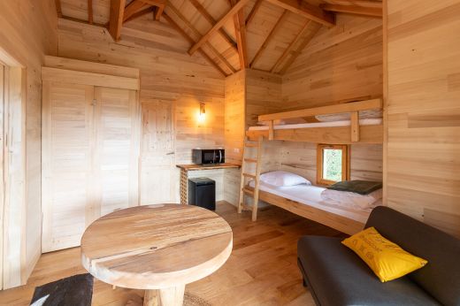 Harris tree house lodge in Brittany, with spa