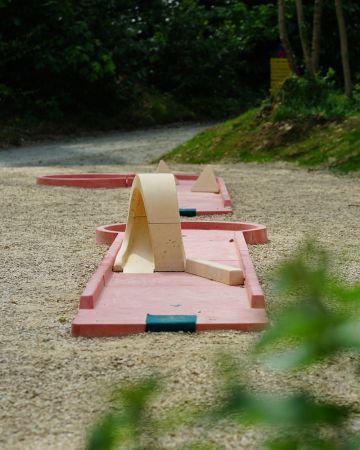 Parcours de minigolf au Domaine du Treuscoat