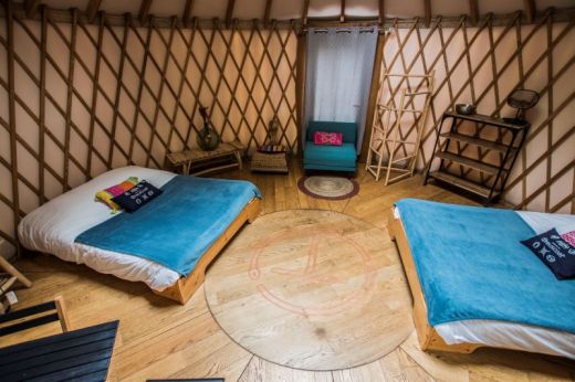 Tweed modern yurt in Brittany, with spa