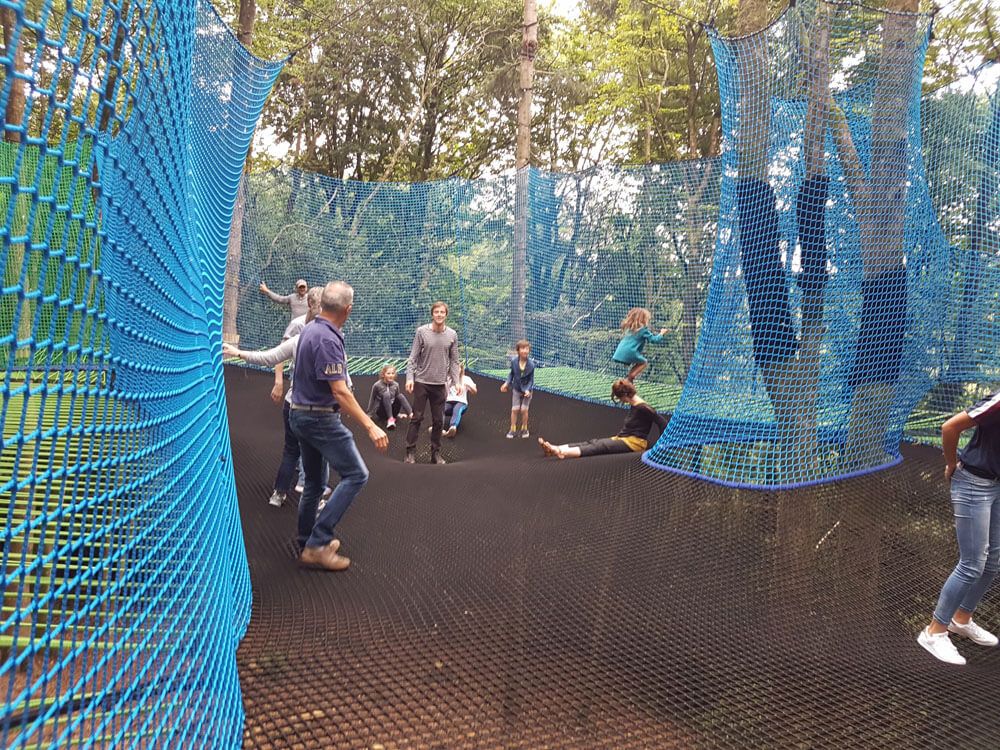 An adventure course over suspended nets in Finistere An adventure course over suspended nets in Finistere